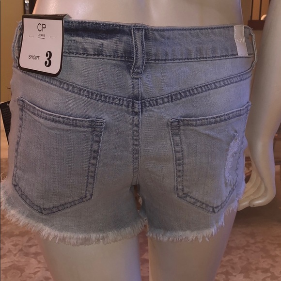 Distressed Ripped Denim Shorts - Picture 3 of 5